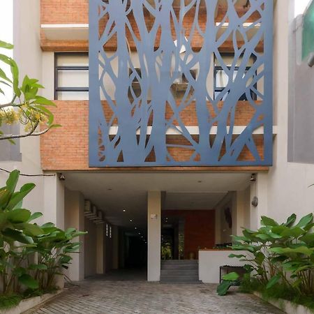 Reddoorz Plus Near Radio Dalam 3 Jakarta Exterior foto
