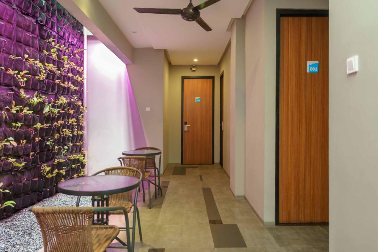 Reddoorz Plus Near Radio Dalam 3 Jakarta Exterior foto